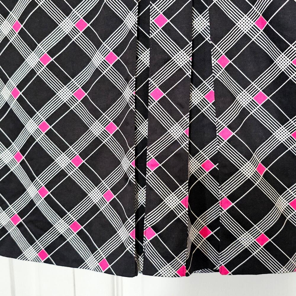 Lady Hagen Golf Sport Skort Skirt 16 Black Pink White Plaid Like New Athletic - Picture 3 of 7